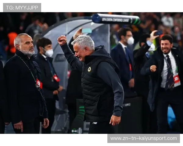 罗马主帅穆里尼奥称赞球队执行力，穆里尼奥的罗马教练团队